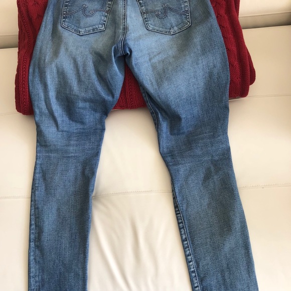 AG light wash ripped jeans 29 R - Picture 3 of 3